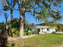 240 TREASURE RD