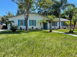 2611 CRESTWOOD