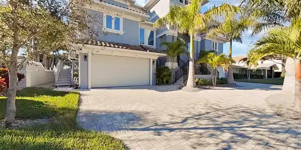 426 BUTTONWOOD