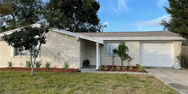 4011 CLAREMONT