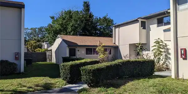 6864 WHITMAN