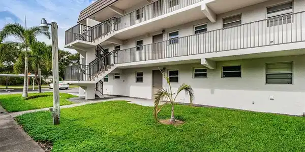9815 47TH N