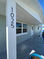 1025 YALE