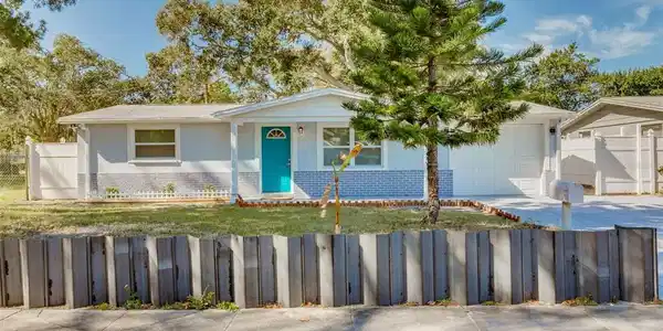 4401 SPRING LAKE