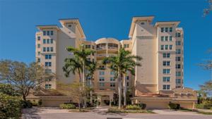 385 N POINT
