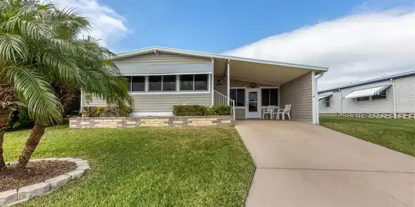 4416 13TH E