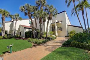 2055 GULF OF MEXICO DR