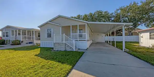 114 LAKEVIEW