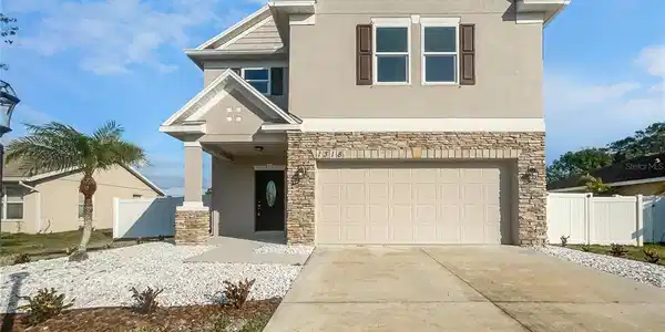 1318 24TH E