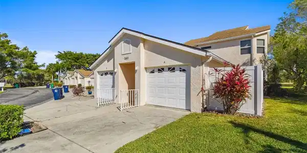 2602 WATERFORD