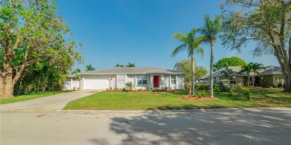 1115 78TH NW