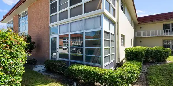 95 SPRING LAKE