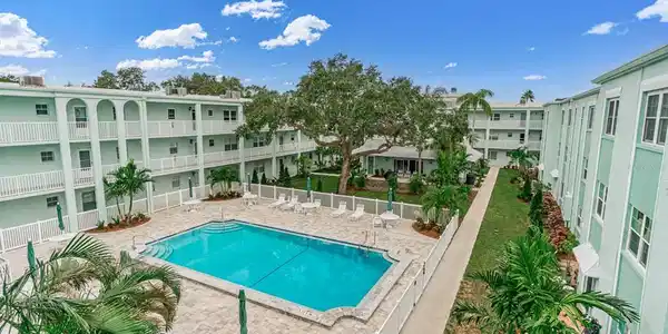 701 POINSETTIA