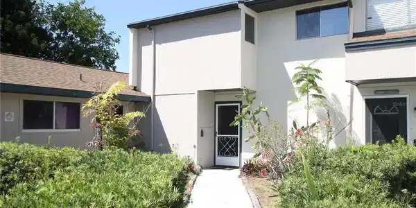 6860 WHITMAN CT