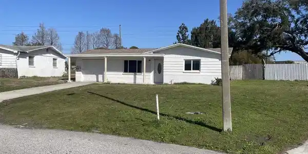 3440 PINEHURST