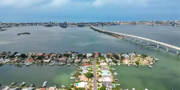 200 DRIFTWOOD LANE