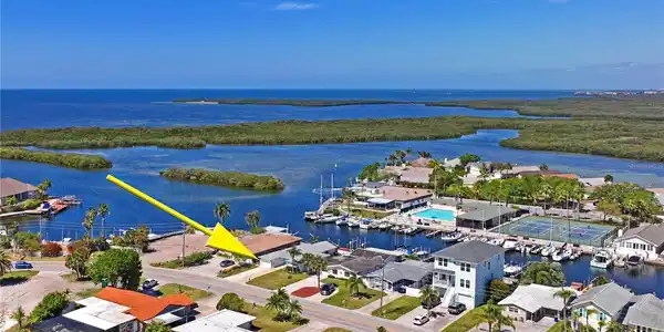 3853 FLORAMAR