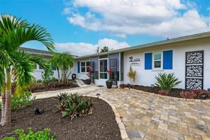 1221 LAKESIDE
