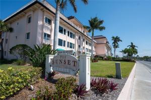 711 BEACH