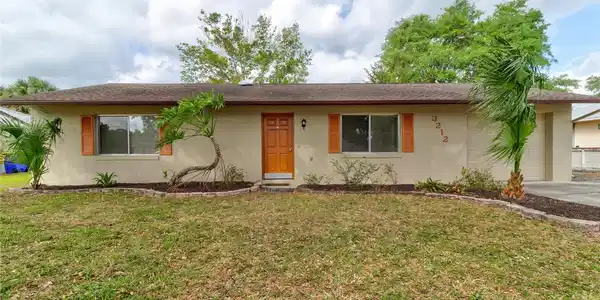 3212 PINE TREE