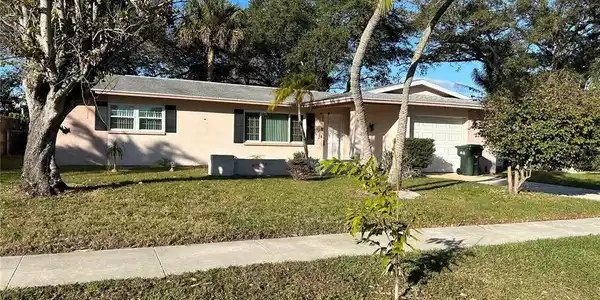 13633 IMPERIAL GROVE N