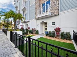 506 LAUREL PARK