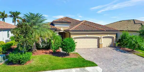 6715 ROOKERY LAKE