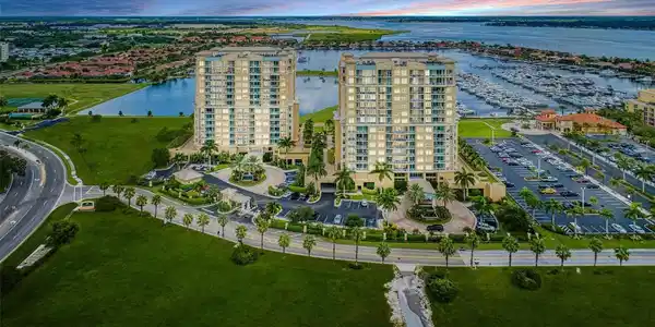 140 RIVIERA DUNES