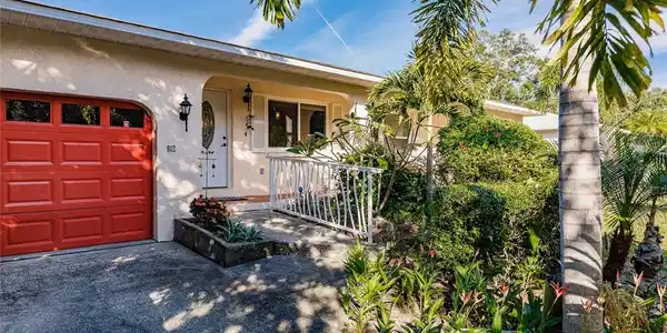 912 72ND NW