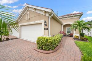 1306 CALLE GRAND