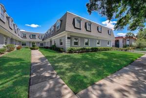1727 BELLEAIR FOREST
