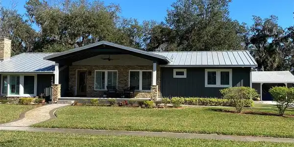 1403 LIVE OAK