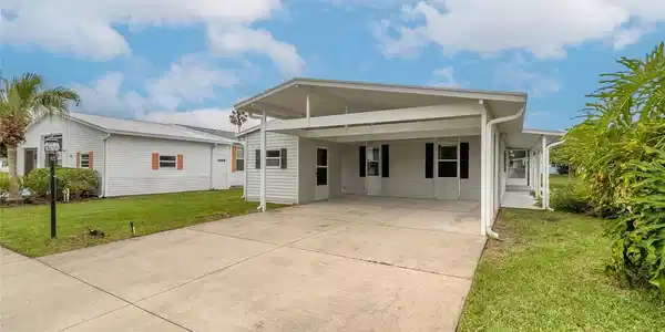 504 PORTSIDE