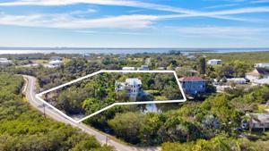 1015 BAYSHORE