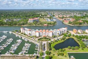 102 YACHT HARBOR