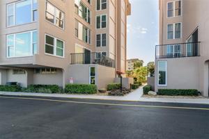 632 EDGEWATER