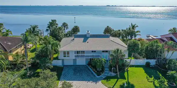 3908 BAYSIDE