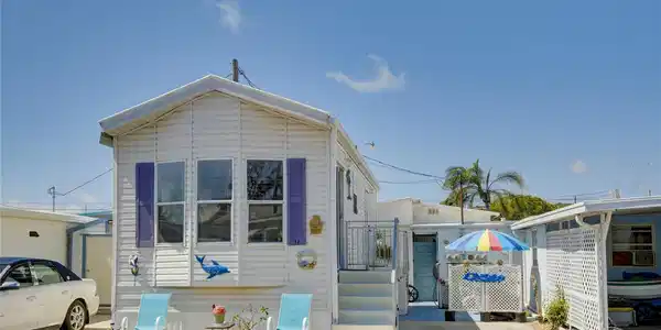 10315 CORTEZ W