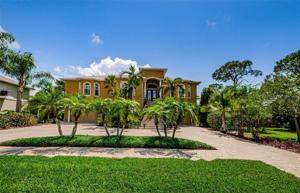 2101 POINTE ALEXIS