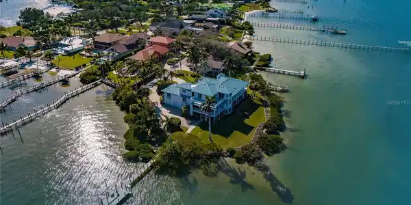 5904 RIVERVIEW