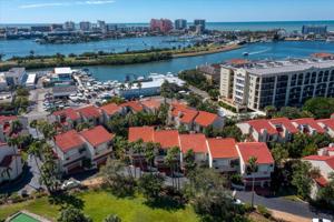 240 WINDWARD
