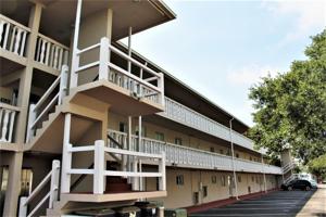 3751 SCHOOL