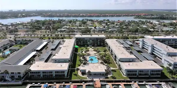 325 CAUSEWAY