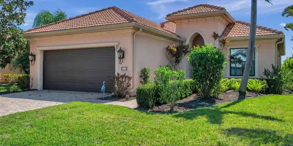6215 25TH E