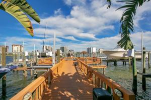 673 BAY ESPLANADE