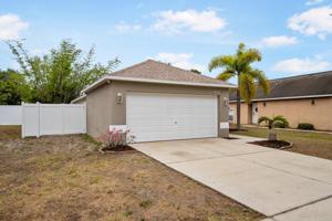 821 BRENTON LEAF