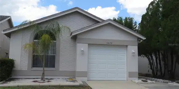 11629 HIDDEN HOLLOW