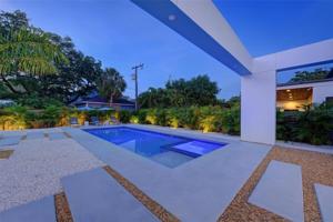 2163 HILLVIEW