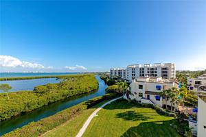 2016 HARBOURSIDE