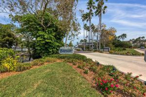 1372 SIESTA BAYSIDE